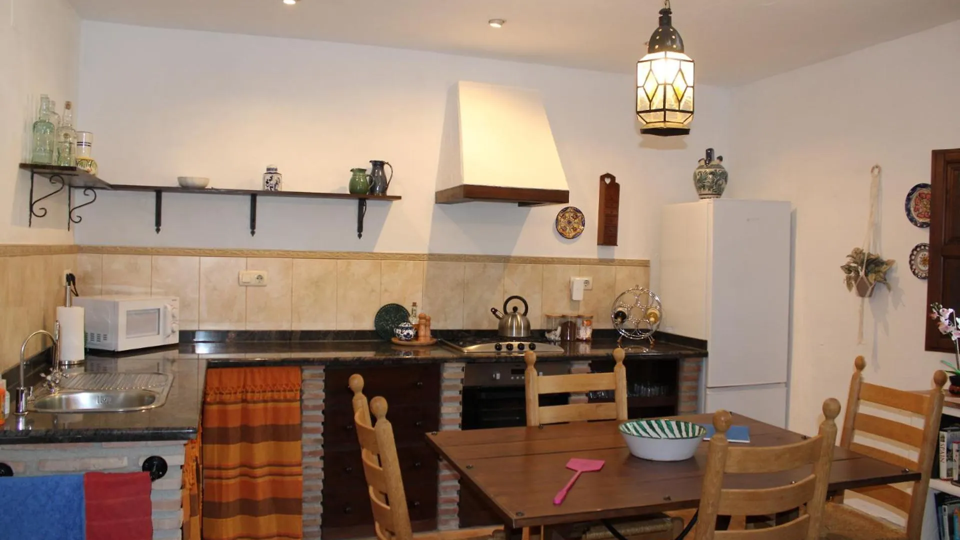 Villa Casa Urrutia & El Granero à Cortijada Los Chorreros Hébergement de vacances